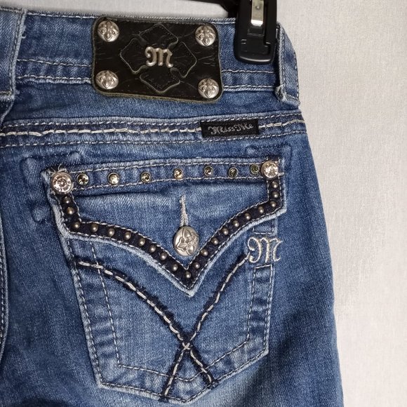Miss Me Women's Low-Rise Capri Medium Wash Denim Capri Jeans Size 26 - Picture 7 of 10